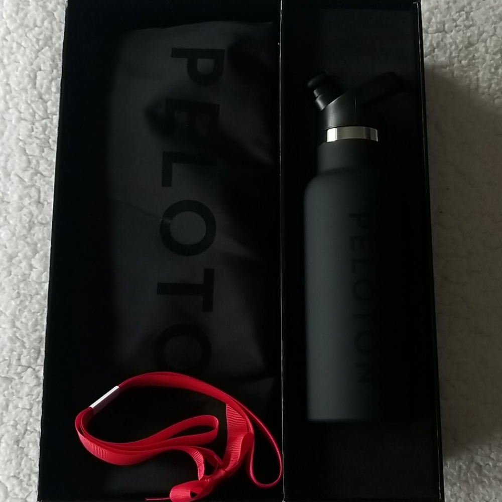 Peloton Water Bottle & Bag